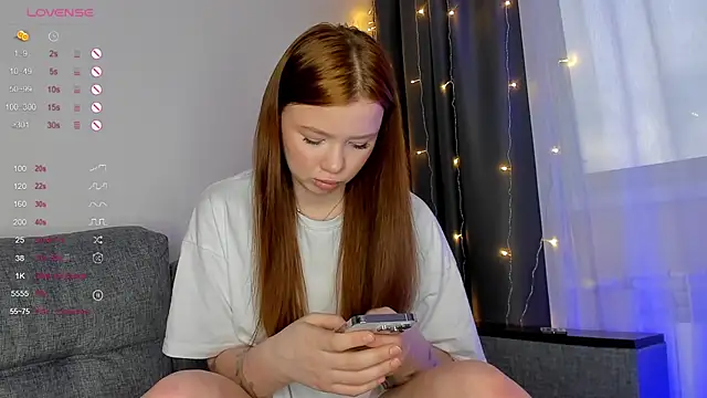 Snapshot of dinky__emily chatting on March 8, 3:56 pm dinky  emily online show from March 8, 3:56 pm