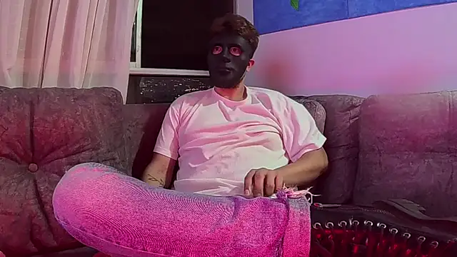 PaulZacx online show from December 2, 4:18 am