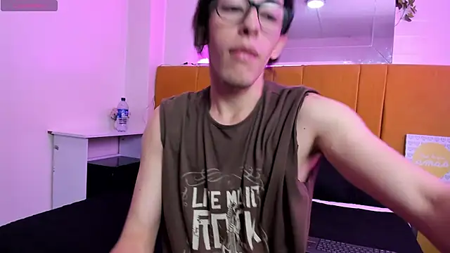 Andrew Wolff online show from March 8, 4:45 am