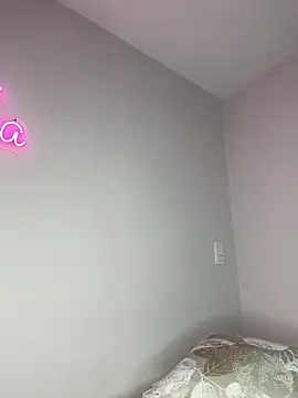 im hanna1 online show from March 11, 1:23 pm