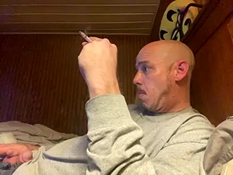 Snapshot of Mac_ThunderCock chatting on October 23, 8:46 am Mac ThunderCock online show from October 23, 8:46 am