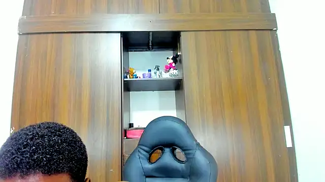 Dreamastercum  online show from September 13, 8:08 pm