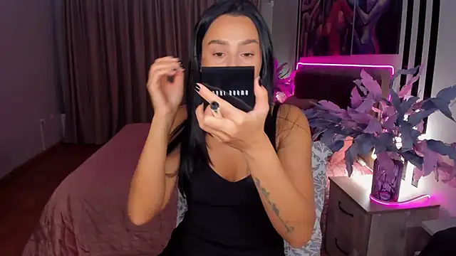 Snapshot of DanaSincere chatting on October 24, 4:09 am DanaSincere online show from October 24, 4:09 am