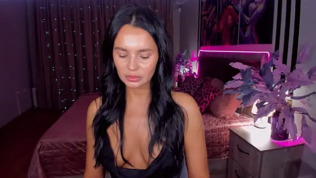 Snapshot of DanaSincere chatting on November 20, 4:01 am DanaSincere online show from November 20, 4:01 am