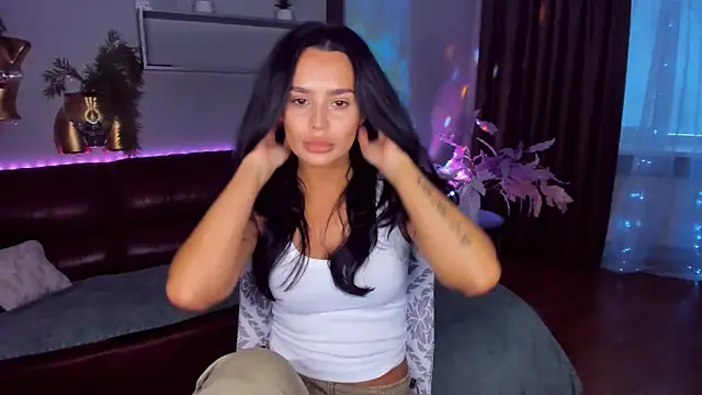 DanaSincere online show from April 20, 4:15 am