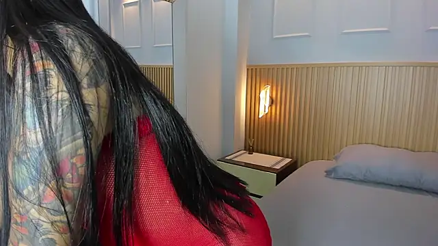 Snapshot of AGATHASMITH5 chatting on March 10, 10:45 pm AGATHASMITH5 online show from March 10, 10:45 pm