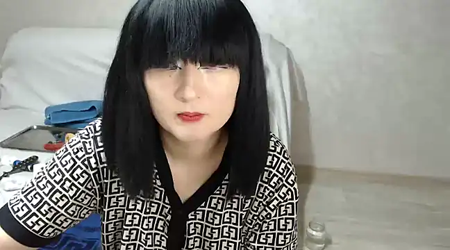 Sweet Yoon online show from December 7, 2:24 pm