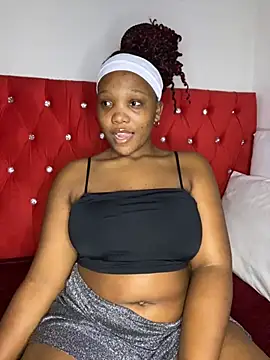 Snapshot of Beyoncex05 chatting on October 9, 1:03 am Beyoncex05 online show from October 9, 1:03 am