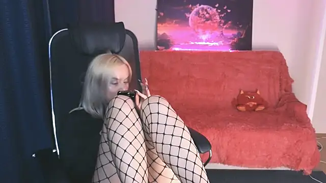 Miss Alice Silver online show from March 19, 9:58 pm