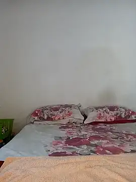 Missvixen81 online show from March 3, 5:02 am