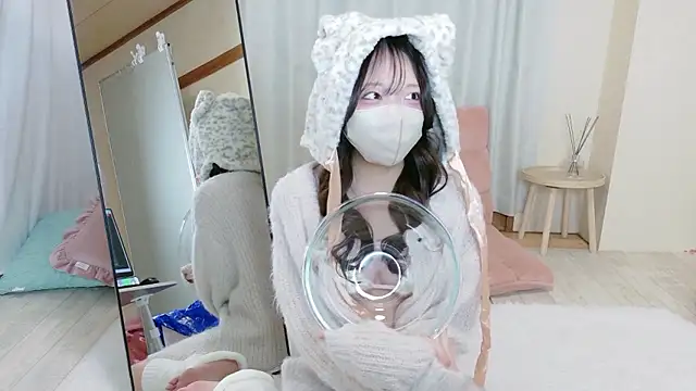 Snapshot of mami-pokoch chatting on October 23, 12:48 pm mami-pokoch online show from October 23, 12:48 pm