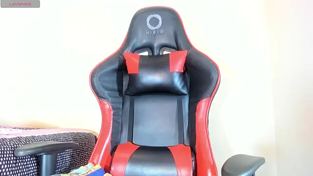 Snapshot of hot-nikol chatting on November 15, 10:37 pm hot-nikol online show from November 15, 10:37 pm