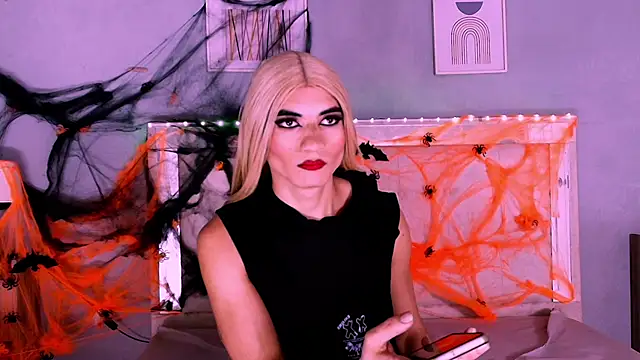 Emily Castillo 1 online show from October 8, 4:54 am