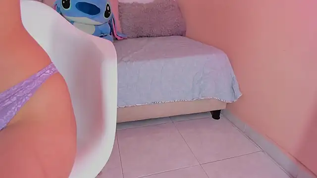 Olivia pretty  online show from March 6, 12:41 pm