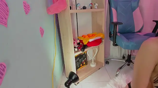 Olivia pretty  online show from March 15, 7:59 pm