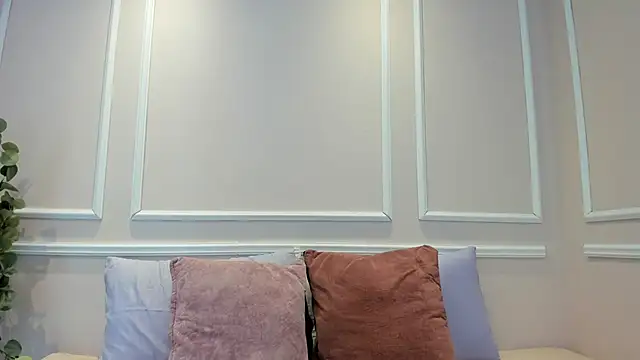 Lucy Canel online show from January 16, 6:23 pm