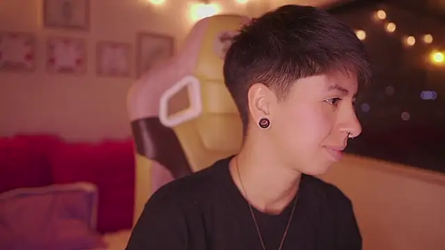 tommy blue online show from March 5, 1:56 am