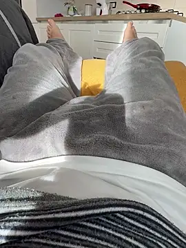 ategurl192 online show from April 3, 6:11 am