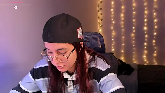 Camil Lee online show from November 10, 2:43 am