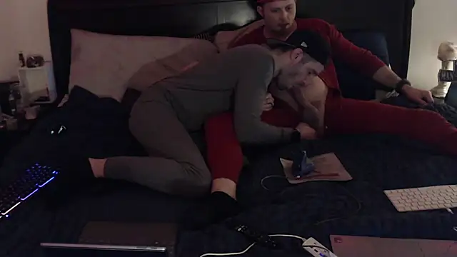 Snapshot of weknowourworth6999 chatting on December 14, 12:54 pm weknowourworth6999 online show from December 14, 12:54 pm