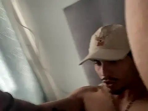 Snapshot of salvadorsneakerfreak chatting on September 14, 10:20 pm salvadorsneakerfreak online show from September 14, 10:20 pm