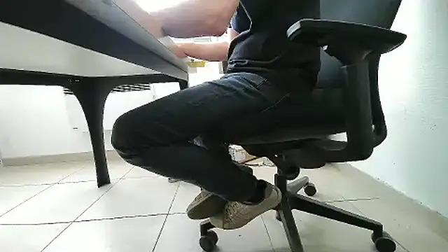 GM51-1988 online show from September 19, 2:29 pm