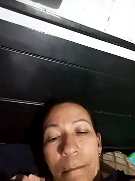 Snapshot of Antonela45 chatting on March 7, 12:37 am Antonela45 online show from March 7, 12:37 am