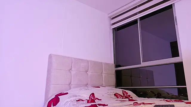 Snapshot of Be_Evil chatting on March 11, 4:43 am Be Evil online show from March 11, 4:43 am