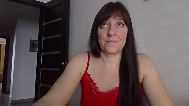 Snapshot of CarolinaReaperRed chatting on November 28, 11:13 am CarolinaReaperRed online show from November 28, 11:13 am