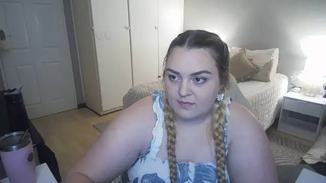 Neytjie online show from November 17, 6:14 pm