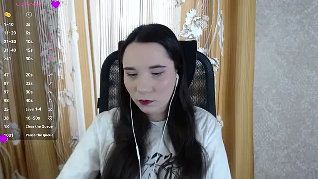 KateForLove online show from March 13, 10:15 am