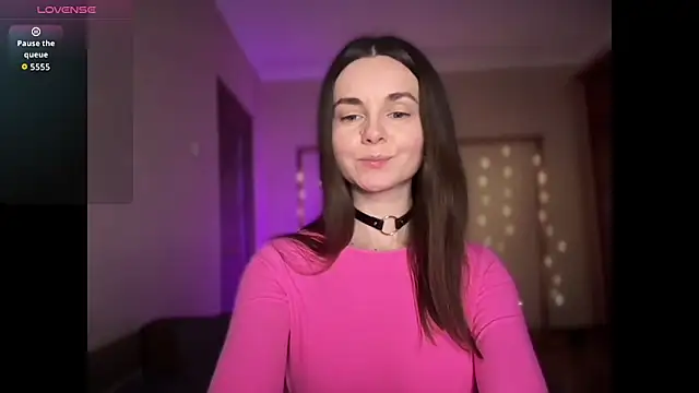 lanaloulou online show from February 6, 1:21 am