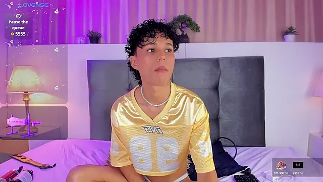 Kai riptide online show from September 27, 8:03 pm