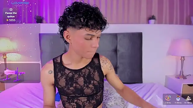 Kai riptide online show from October 17, 8:00 pm