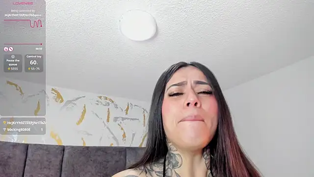 Cristal Velle online show from February 9, 1:26 pm