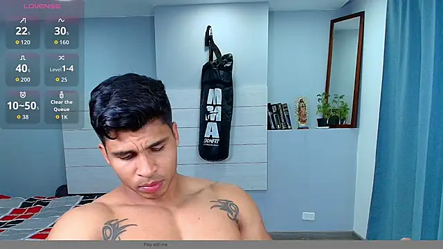 Snapshot of Apolotherock chatting on October 15, 6:52 pm Apolotherock online show from October 15, 6:52 pm