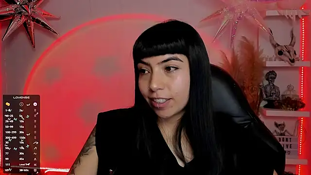 Saraa Desiree online show from March 6, 1:58 am