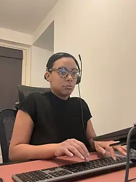 Melia Rayne online show from February 27, 10:26 am