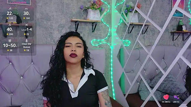 Devil AliceXo online show from January 16, 9:30 pm