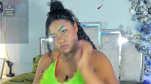 Snapshot of Candaceoweens chatting on October 16, 3:51 am Candaceoweens online show from October 16, 3:51 am