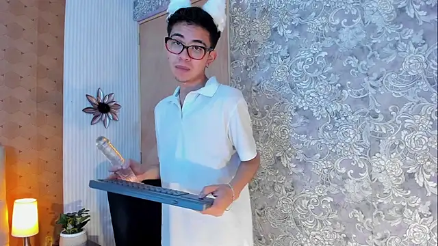 Snapshot of dads_rider chatting on March 20, 11:05 am dads rider online show from March 20, 11:05 am