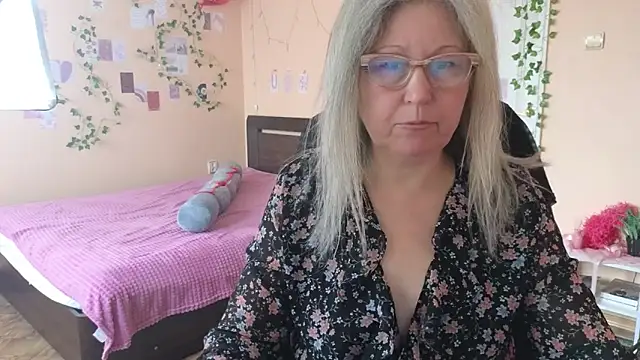 Wane Witch online show from April 5, 7:49 am