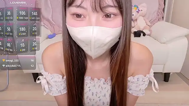 Snapshot of Ran-o0_0o chatting on October 19, 12:11 am Ran-o0 0o online show from October 19, 12:11 am