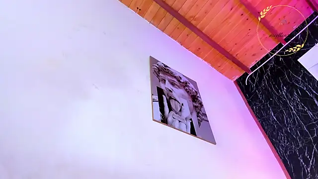 nicelle carson  online show from March 11, 3:56 pm