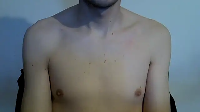 Snapshot of arnoanro chatting on March 15, 4:43 pm arnoanro online show from March 15, 4:43 pm