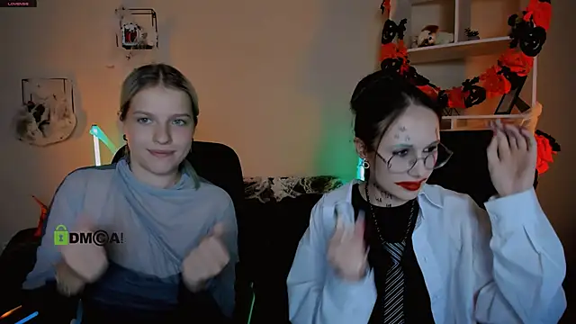 Snapshot of mona_cloud chatting on October 20, 7:14 pm mona cloud online show from October 20, 7:14 pm