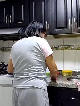 victoria wayne online show from October 25, 10:34 am