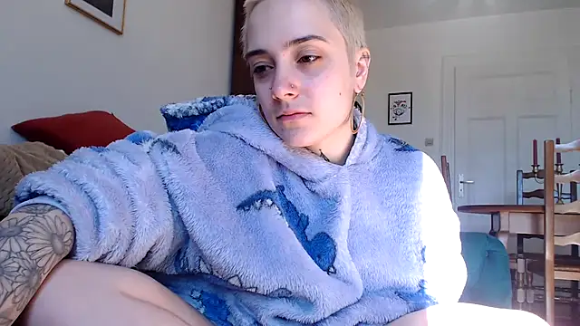 Snapshot of OllympeKaii chatting on March 18, 1:09 pm OllympeKaii online show from March 18, 1:09 pm