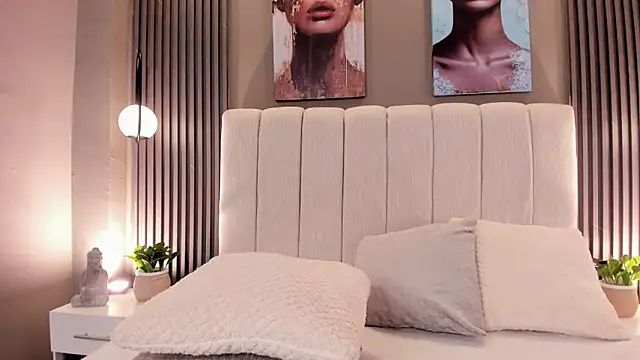 GiannaColling1 online show from November 27, 12:51 pm