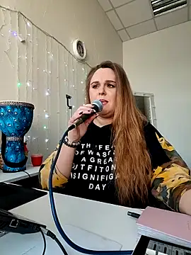 Juicy PeachLux online show from February 13, 7:37 am